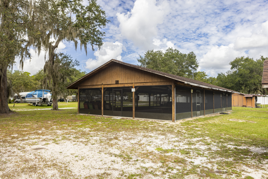 Paradise Lakes Mobile Home Park Parakeet Communities