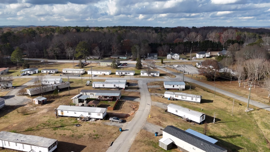 Manufactured homes for rent, mobile homes, homes, Auburn Ridge, comfortable, living