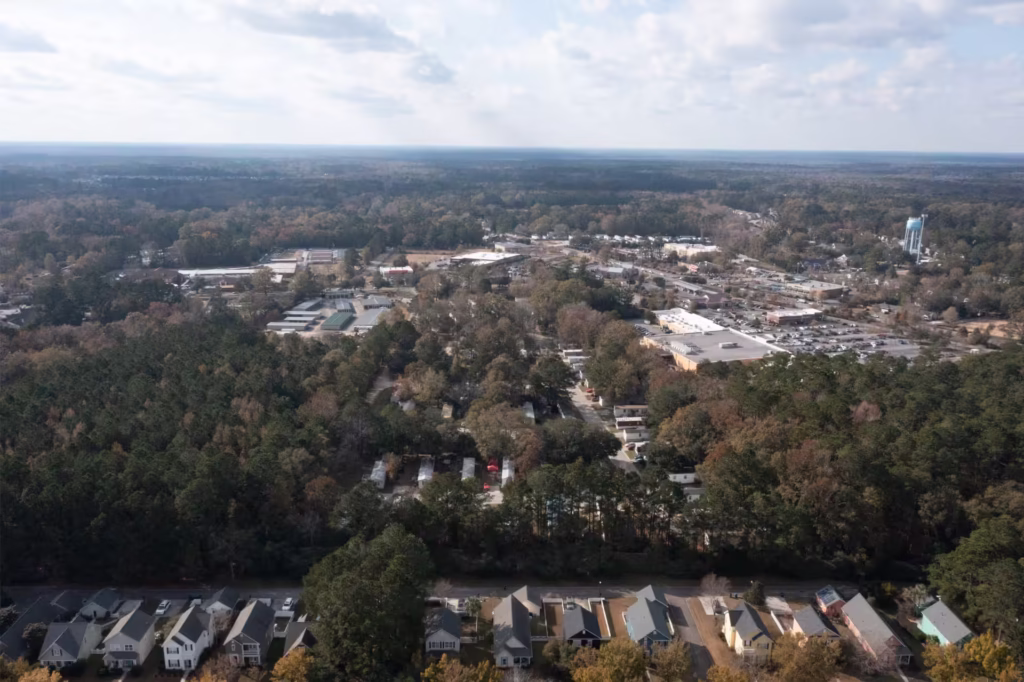 Parakeet Communities, Back Center High, Steps to finding a new home, safe, mhp, comfortable