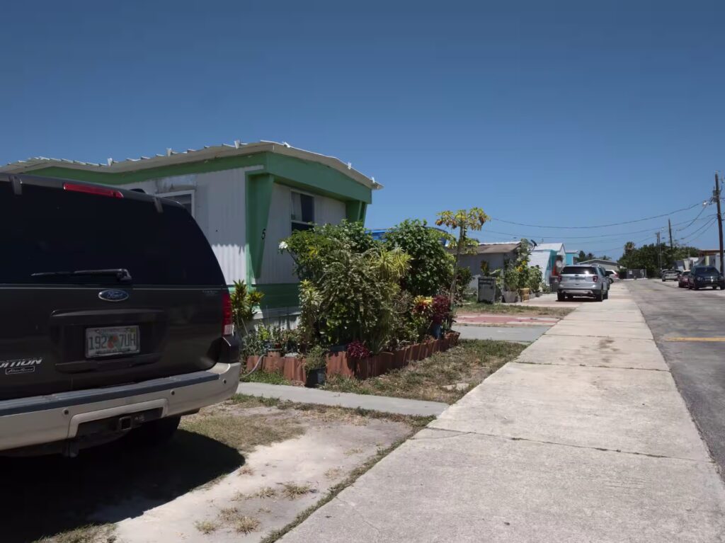 homes, CrystalAcres, modern, safe, Manufactured homes for rent, Manufactured homes