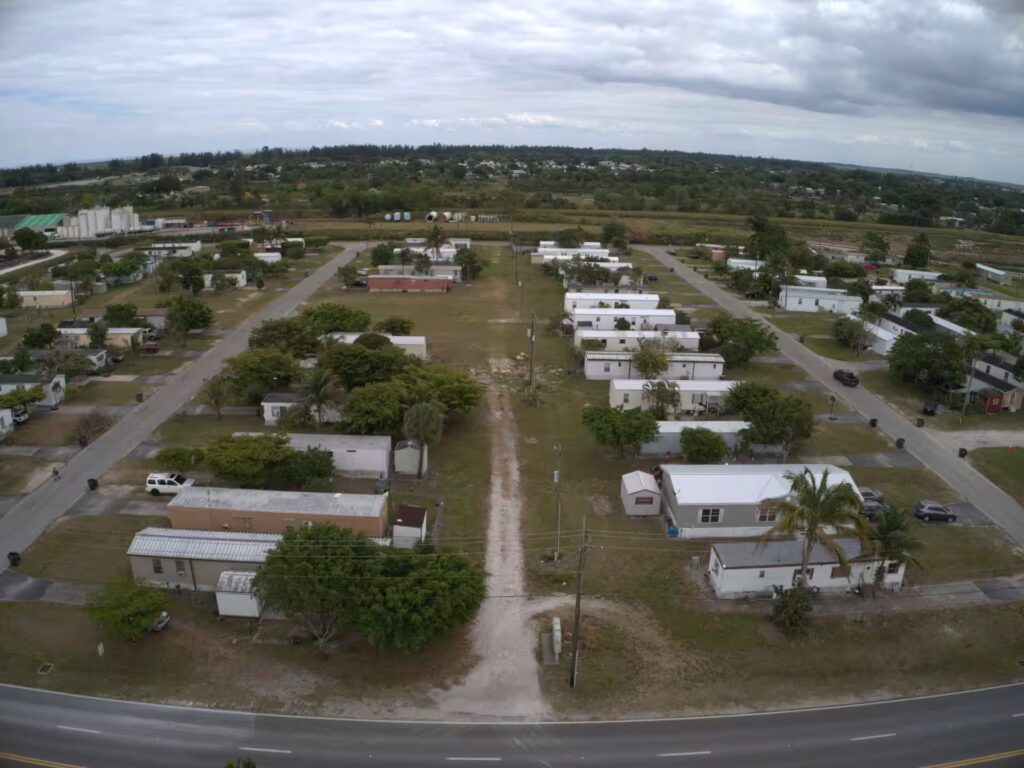 mobile homes, Manufactured homes for sale, living, Everglades, modern, safe