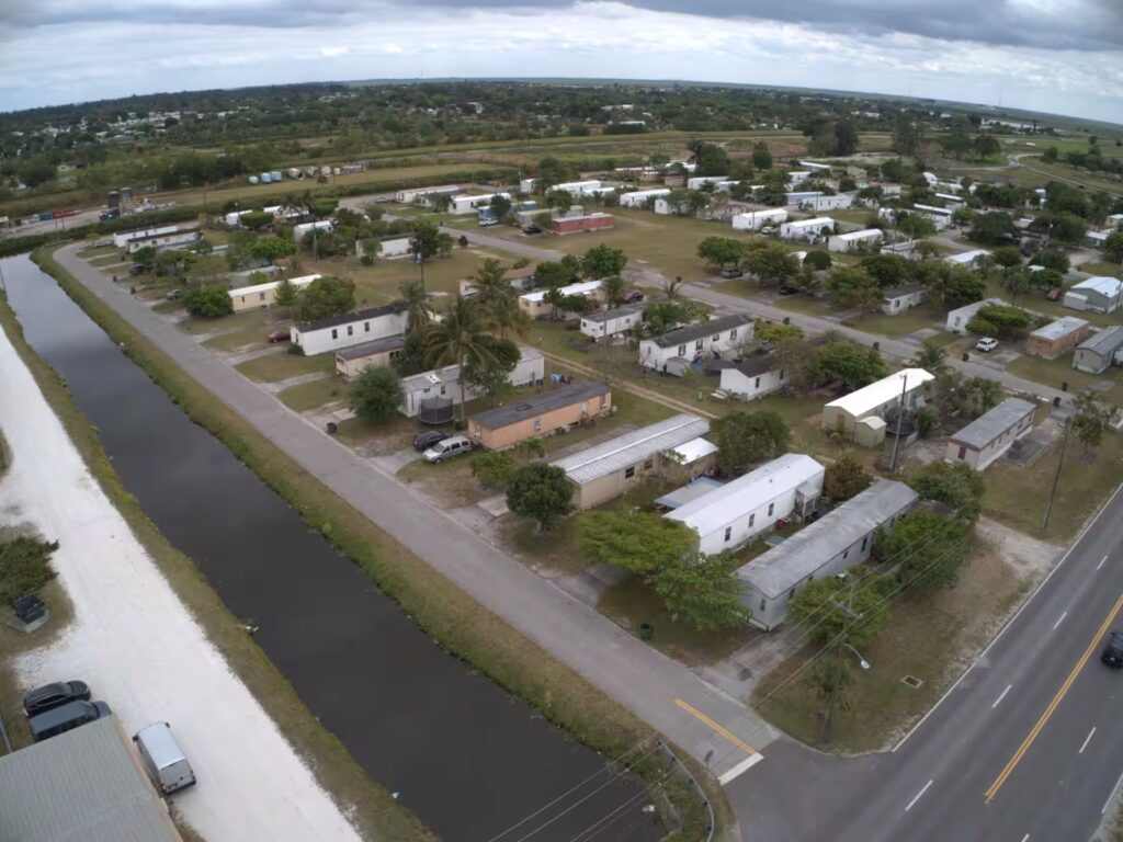 Manufactured homes for sale, comfortable, mhp, modern, Manufactured homes, Everglades