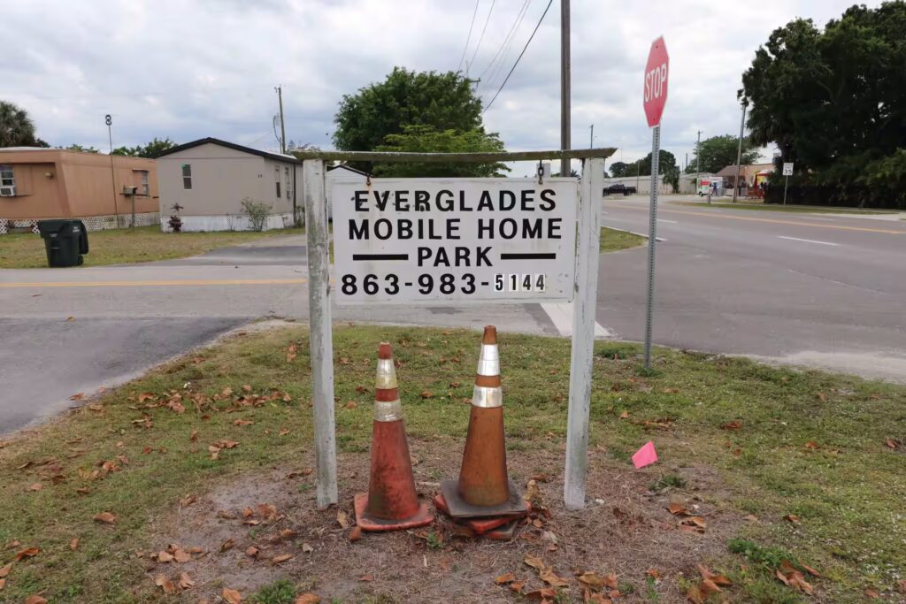 Everglades, Steps to finding a new home, homes, comfortable, Manufactured homes for sale, mhp