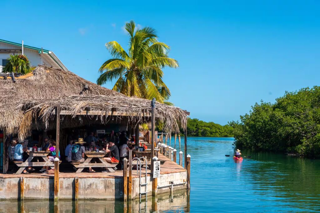 Steps to finding a new home, homes, modern, GeigerKeyMarina, safe, Parakeet Communities