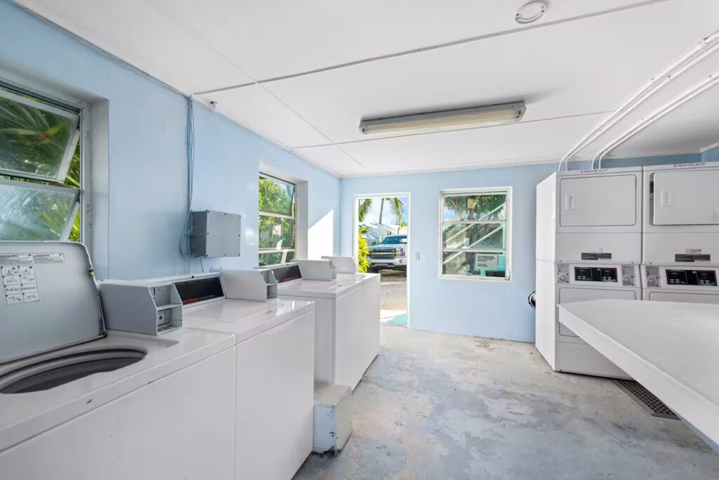 Parakeet Communities, homes, mobile homes, comfortable, GeigerKeyMarina, mhp