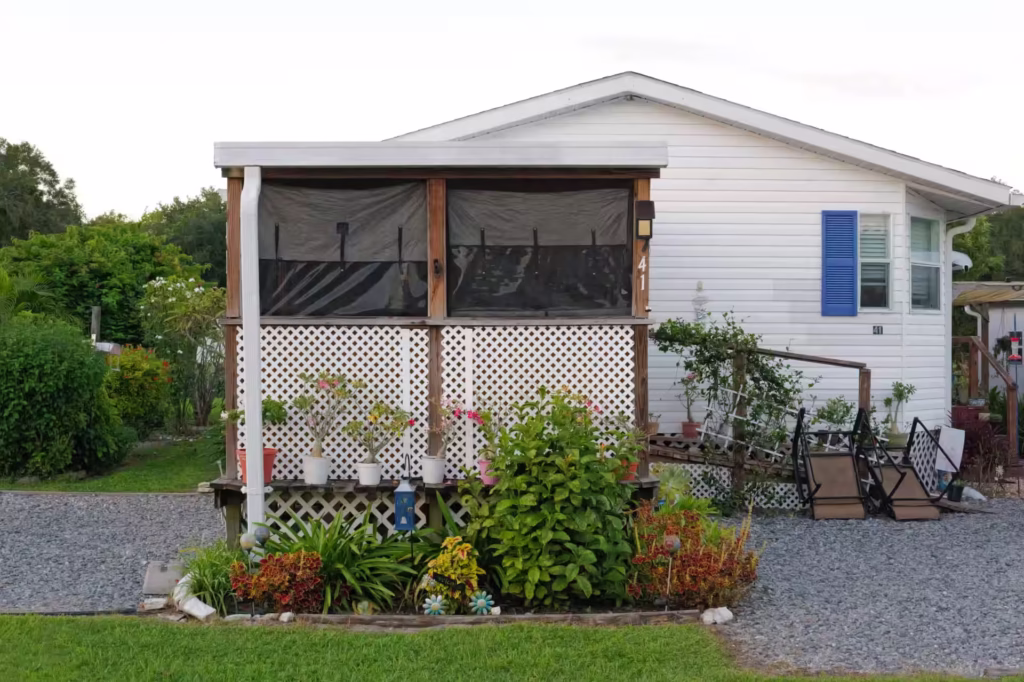 Manufactured homes, L, safe, modern, mobile homes, mhp