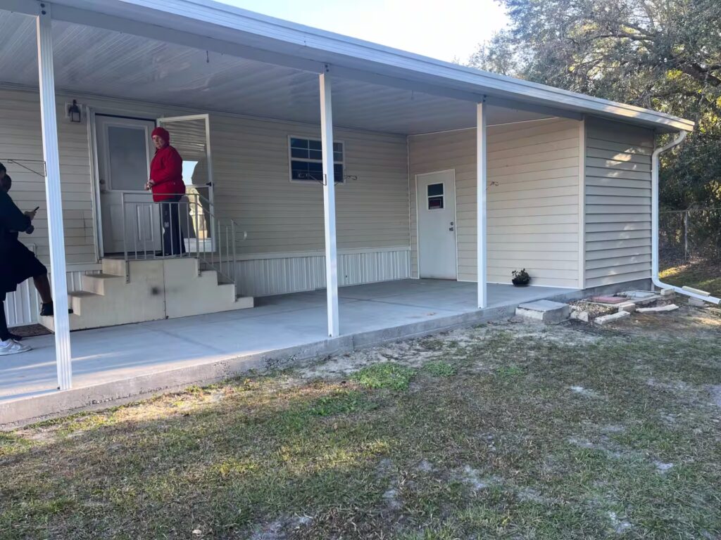 Manufactured homes for rent, safe, Steps to finding a new home, comfortable, Paradise Palms, modern