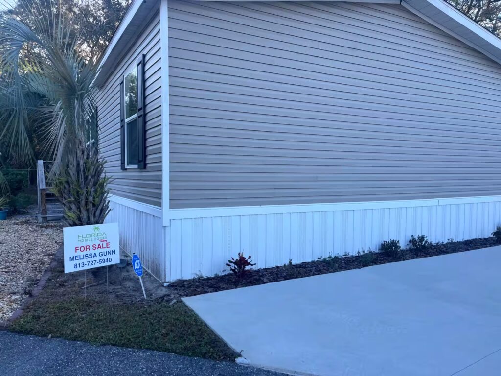 Manufactured homes for sale, mobile homes, Paradise Palms, homes, living, safe