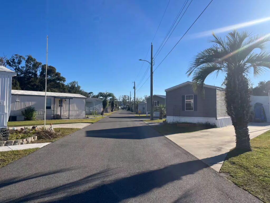 modern, Paradise Palms, Parakeet Communities, Manufactured homes for rent, homes, living