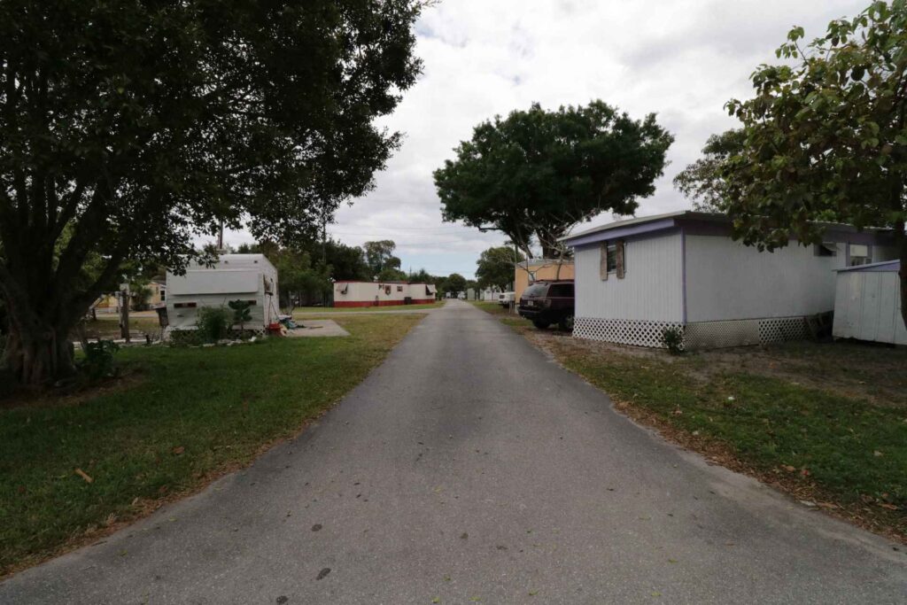 Parakeet Communities, comfortable, safe, Manufactured homes, Royal Palm, living
