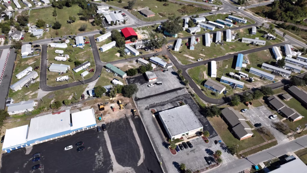 Parakeet Communities, modern, mobile homes, Up Sonder DJI, safe, living