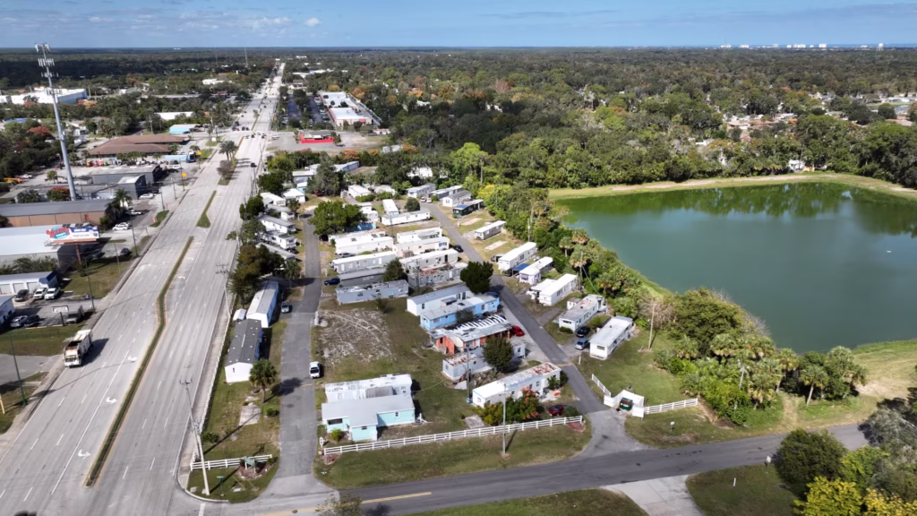 living, Up Sonder DJI, homes, Manufactured homes for rent, comfortable, mobile homes