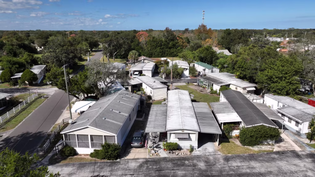 comfortable, modern, Manufactured homes for sale, Up Sonder DJI, Parakeet Communities, living