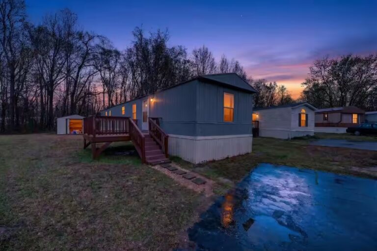 Gallery photo of Beautifully Refreshed 1990 Home in a Well-established Fox Creek Community | Fountain Inn SC