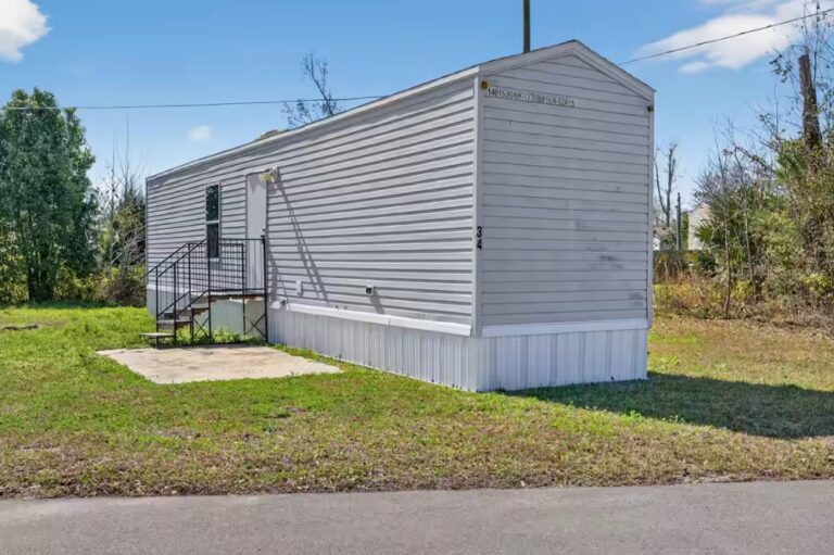 getYwYuC, comfortable, Parakeet Communities, living, mobile homes, mhp