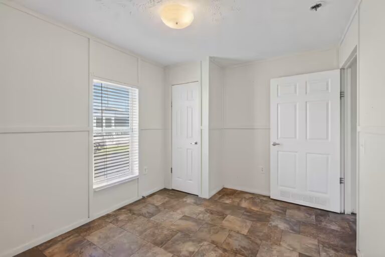 comfortable, Manufactured homes for rent, getaFfobF, Parakeet Communities, safe, mhp