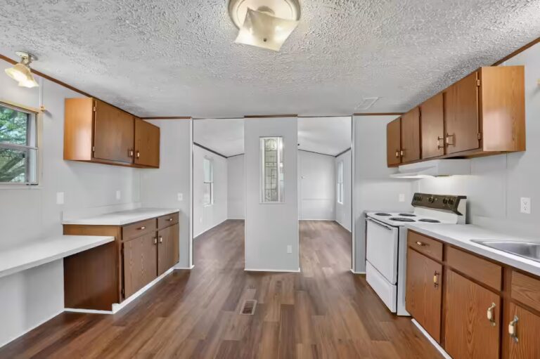 living, Manufactured homes for sale, safe, comfortable, getfeZNs, Parakeet Communities