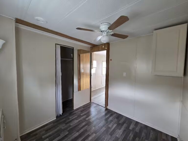 safe, comfortable, Manufactured homes, getvpUobT, Parakeet Communities, homes