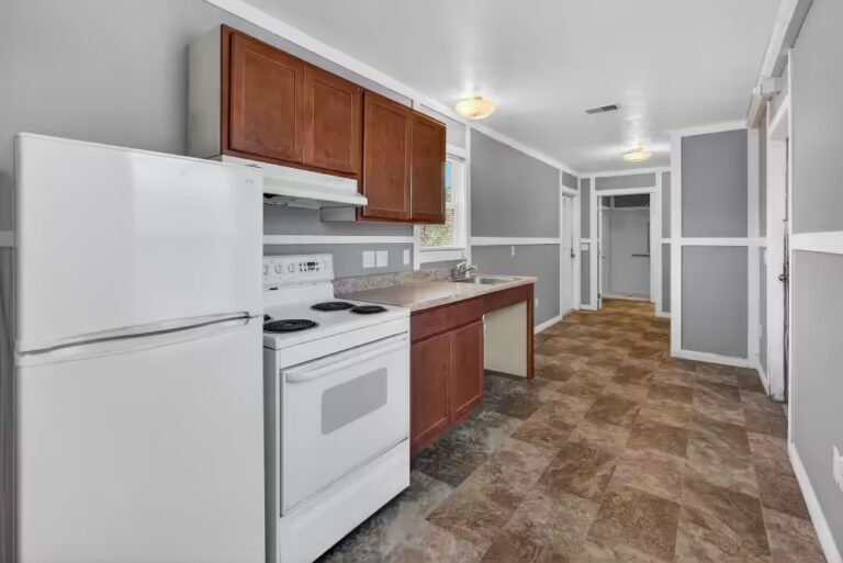 living, safe, modern, getzkxoFn, mobile homes, Parakeet Communities