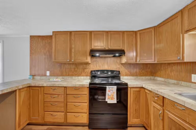 Gallery photo of Florida Living at Its Best in Whispering Pines – Fully Remodeled & Move-in Ready! | Titusville FL