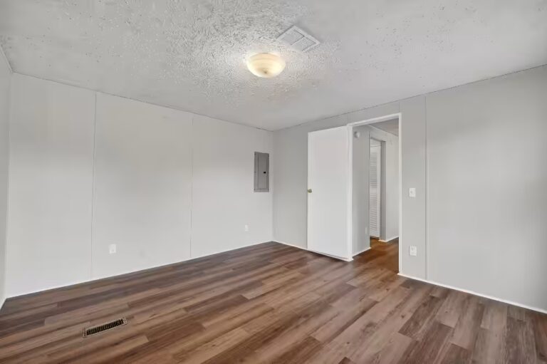 living, Parakeet Communities, mobile homes, getENOQsR, safe, modern