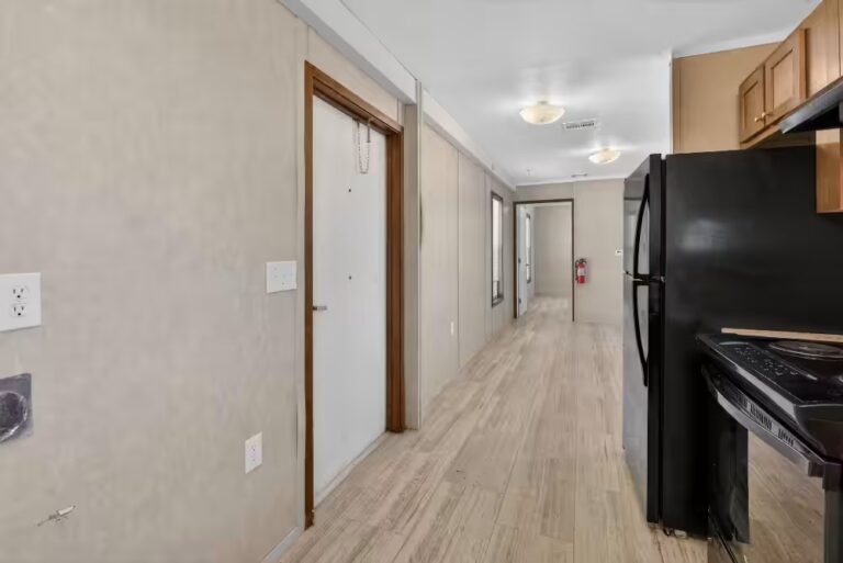 Parakeet Communities, Manufactured homes for rent, comfortable, getJzOV, modern, safe