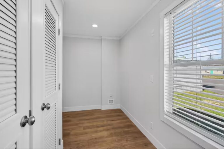 Manufactured homes, Manufactured homes for rent, comfortable, mhp, getLMilC, living