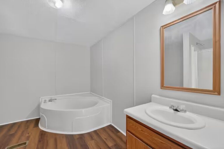 Parakeet Communities, safe, comfortable, homes, Manufactured homes for rent, getYiPvl