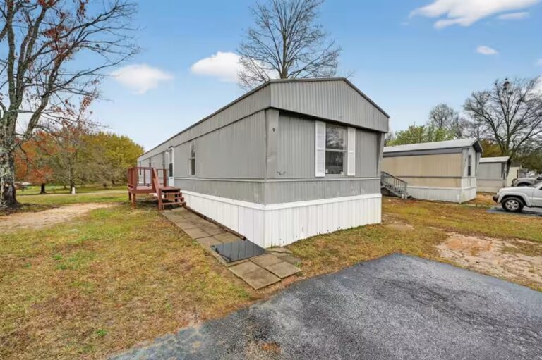 living, getphJq, mhp, Parakeet Communities, comfortable, mobile homes