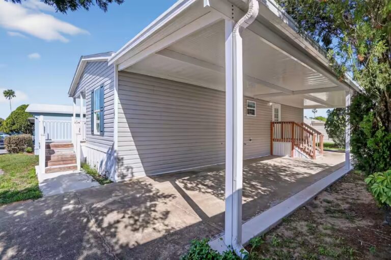 Gallery photo of Spacious 2br/2ba Home With Carport in Windward Knoll 55+ | Thonotosassa FL