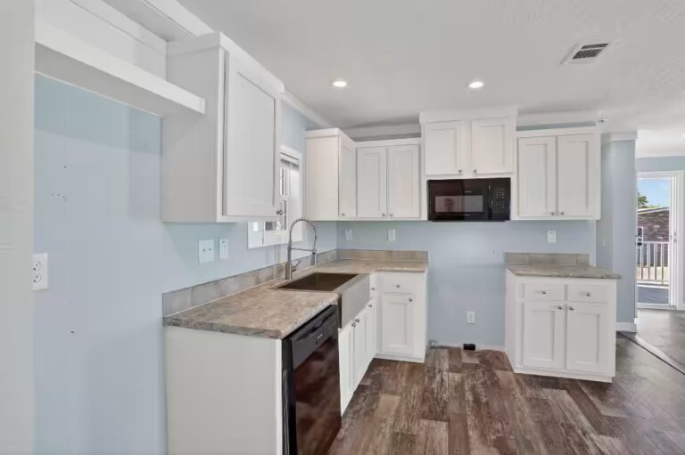 mhp, living, getXNUha, Manufactured homes, safe, Parakeet Communities