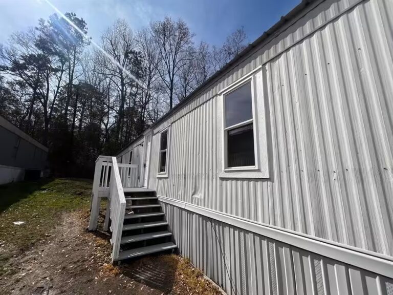 homes, comfortable, Manufactured homes for rent, mhp, Parakeet Communities