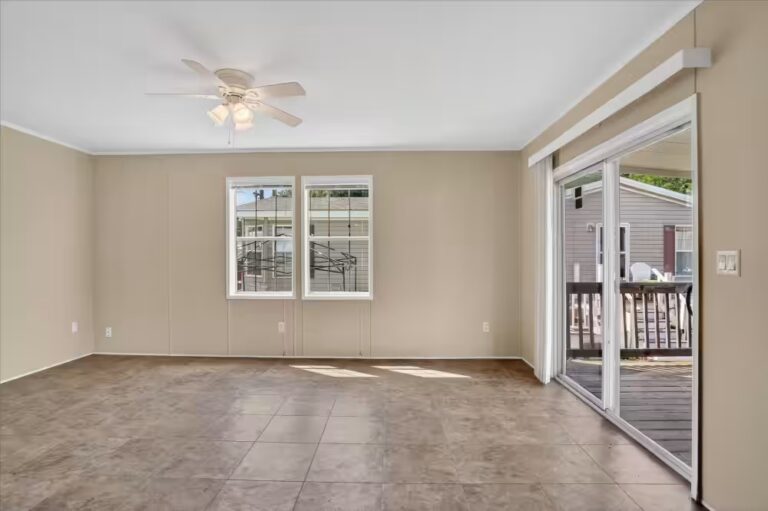 Manufactured homes for rent, mhp, living, comfortable, Parakeet Communities