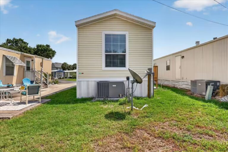comfortable, safe, Steps to finding a new home, Parakeet Communities, living