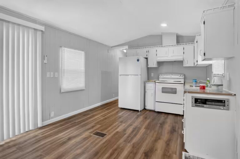 Gallery photo of Cozy & Carefree Living in Whispering Pines – Charming 1br Home | Titusville FL