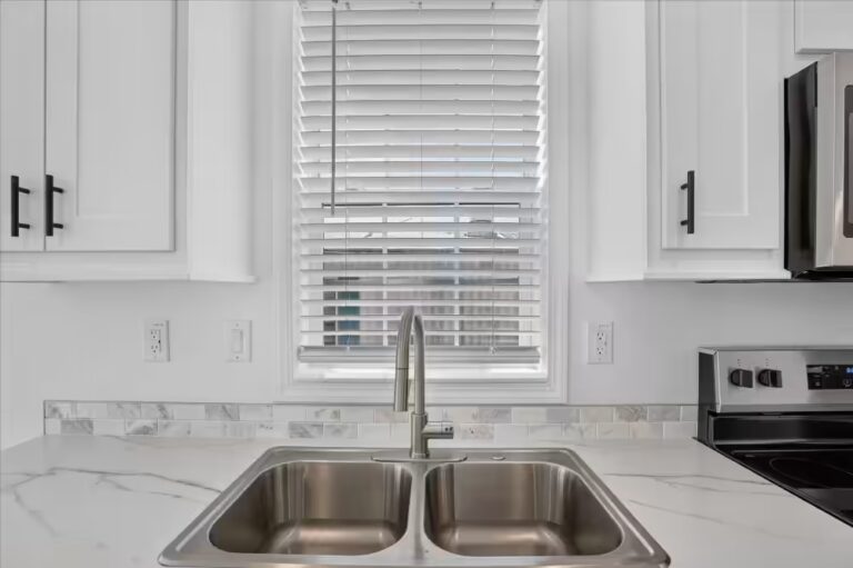 Manufactured homes for rent, homes, safe, Parakeet Communities, comfortable