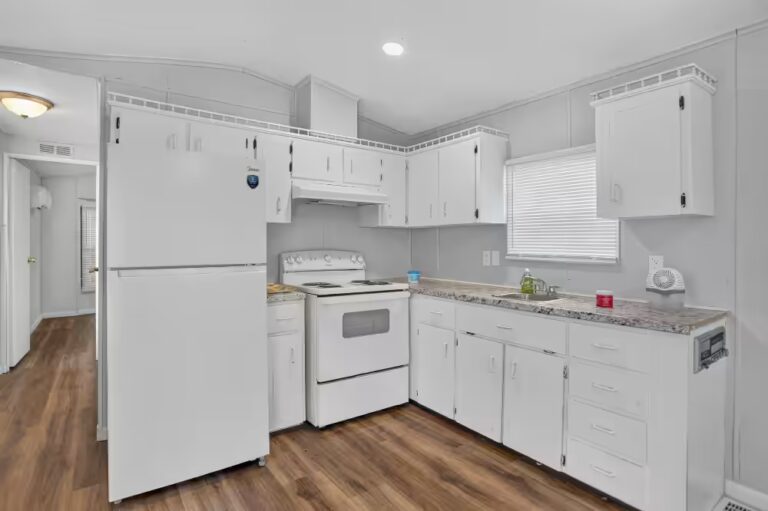 Gallery photo of Cozy & Carefree Living in Whispering Pines – Charming 1br Home | Titusville FL