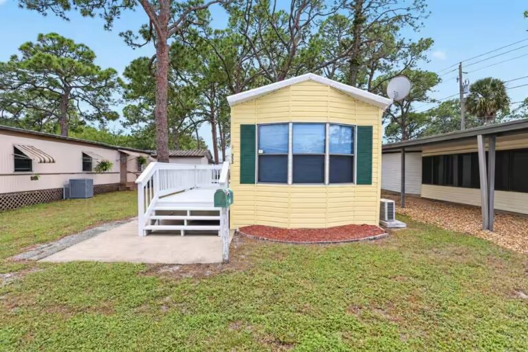 Gallery photo of Cozy & Carefree Living in Whispering Pines – Charming 1br Home | Titusville FL