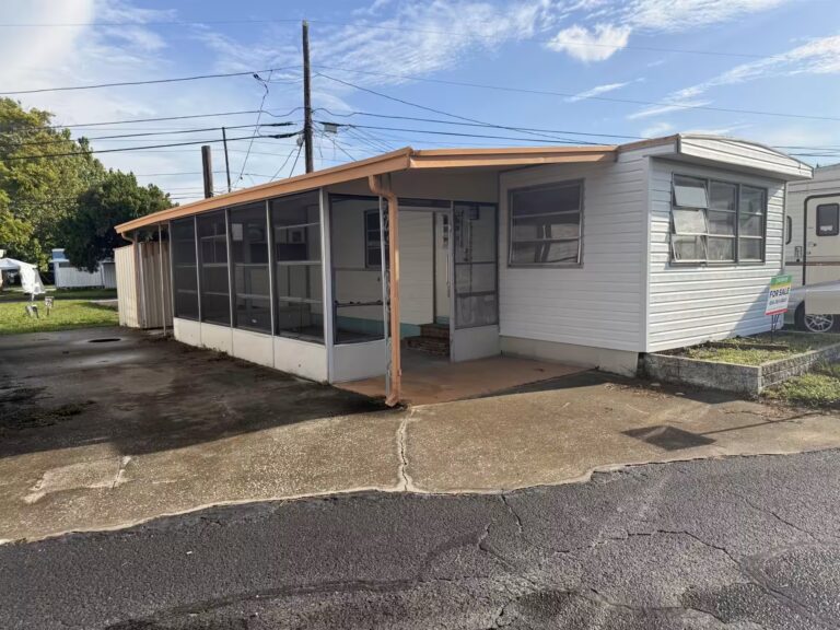 safe, modern, mobile homes, comfortable, Parakeet Communities