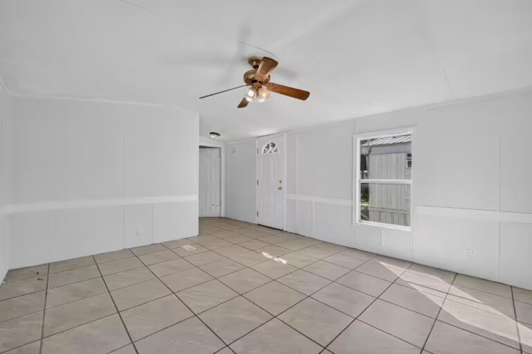 Gallery photo of Affordable Comfort in Parkwood: Move-in Ready 2 Bed, 2 Bath Home | West Columbia SC