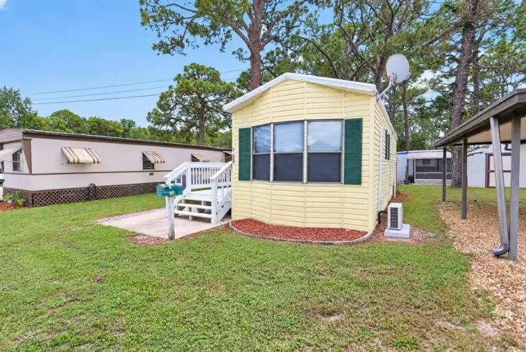 Gallery photo of Cozy & Carefree Living in Whispering Pines – Charming 1br Home | Titusville FL