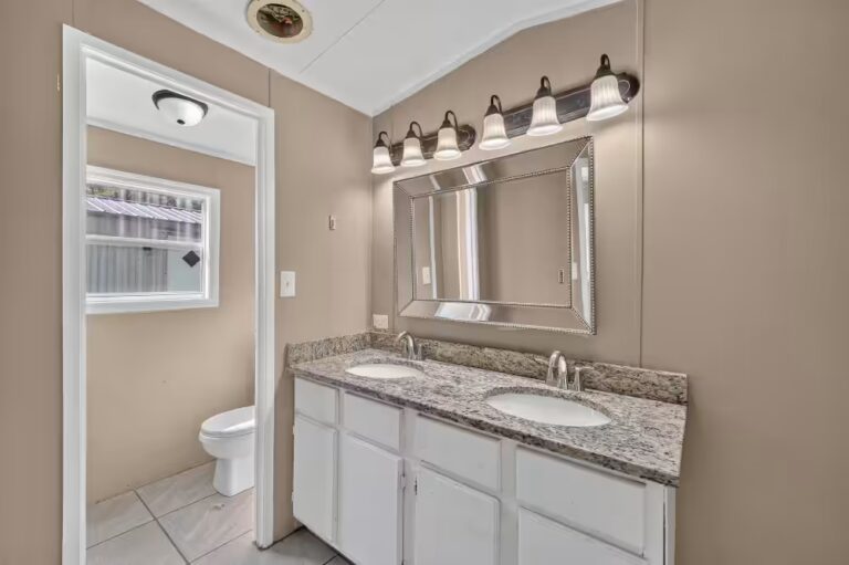 Gallery photo of Affordable Comfort in Parkwood: Move-in Ready 2 Bed, 2 Bath Home | West Columbia SC