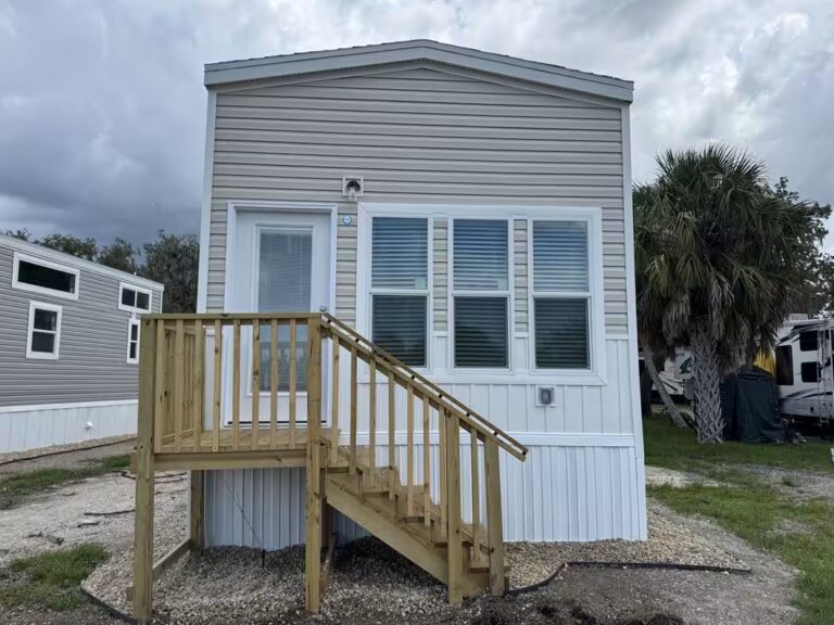 homes, modern, Parakeet Communities, safe, Manufactured homes for rent