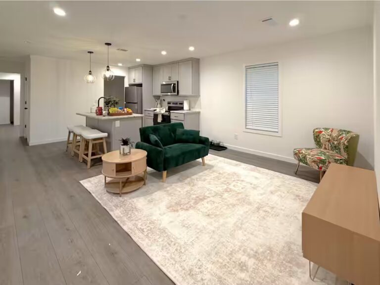 Gallery photo of Fresh, Modern & Move-in Ready | Brand-new 3br/2ba Home in Vantage Oaks | Okeechobee FL