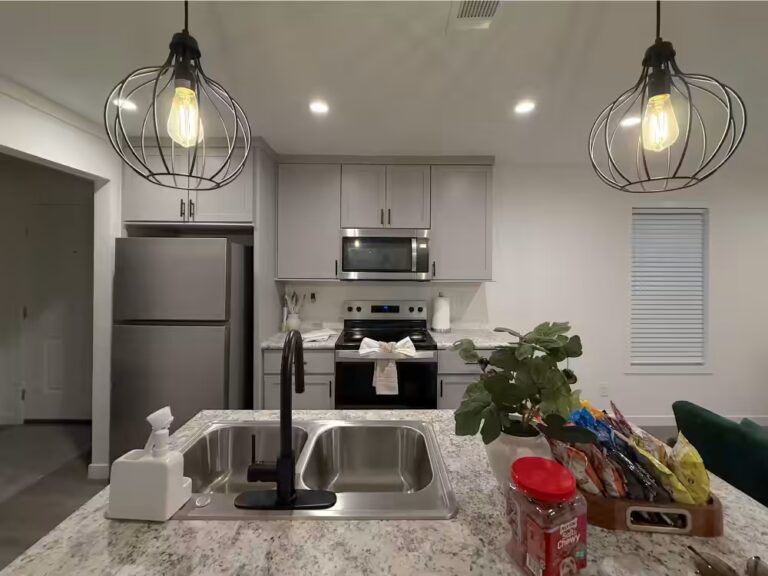 Gallery photo of Fresh, Modern & Move-in Ready | Brand-new 3br/2ba Home in Vantage Oaks | Okeechobee FL