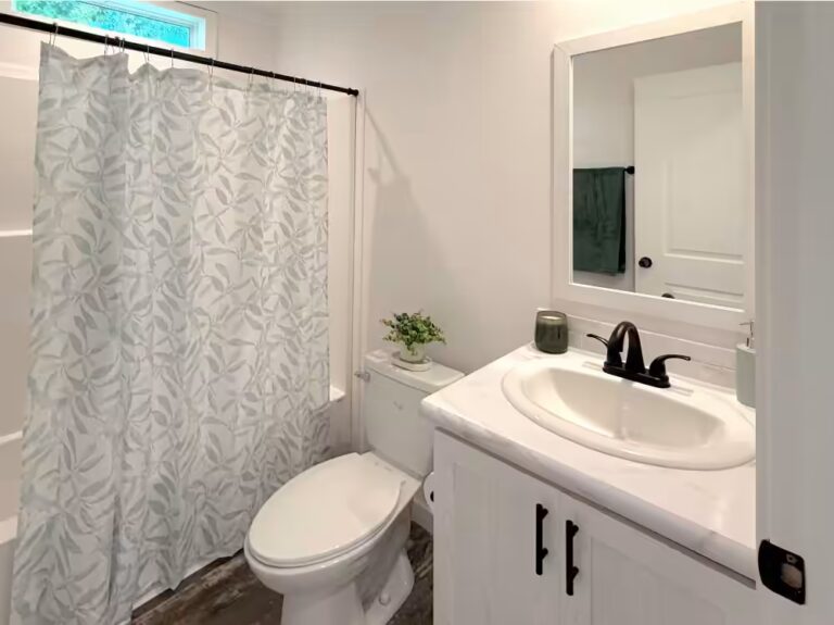 Gallery photo of Spacious 3 Bed, 2 Bath Home on an Oversized Cul-de-sac Lot in Vantage Oaks | Okeechobee FL