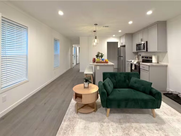 Gallery photo of Fresh, Modern & Move-in Ready | Brand-new 3br/2ba Home in Vantage Oaks | Okeechobee FL
