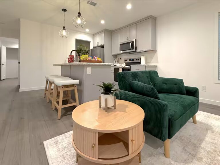Gallery photo of Fresh, Modern & Move-in Ready | Brand-new 3br/2ba Home in Vantage Oaks | Okeechobee FL