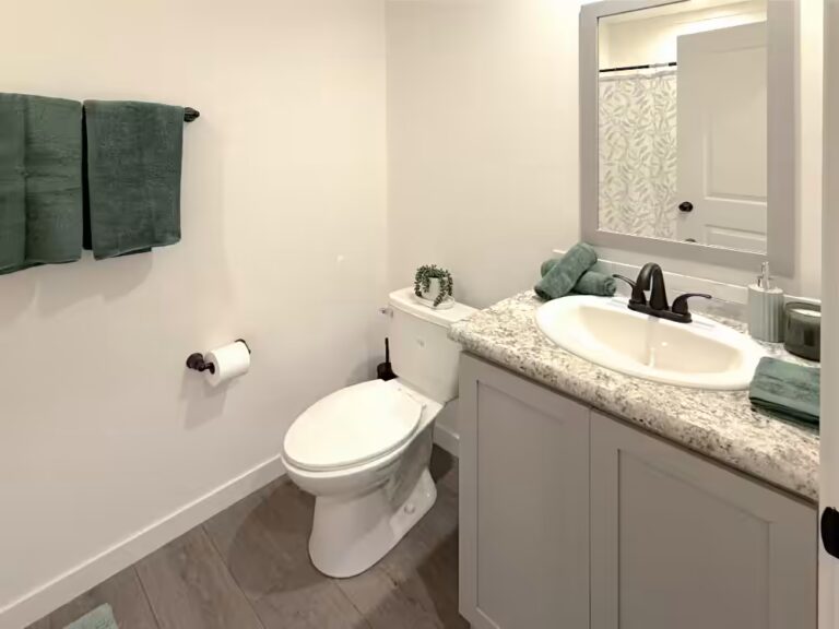 Gallery photo of Fresh, Modern & Move-in Ready | Brand-new 3br/2ba Home in Vantage Oaks | Okeechobee FL