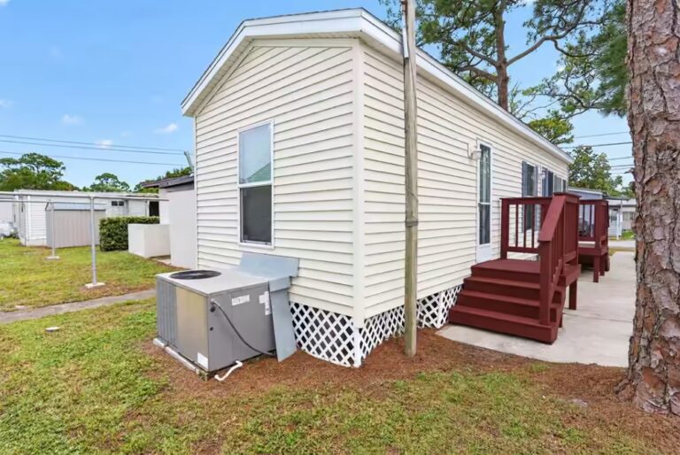 Gallery photo of Charming 1br/1ba Home in Whispering Pines 55+ | Affordable Florida Living | Titusville FL